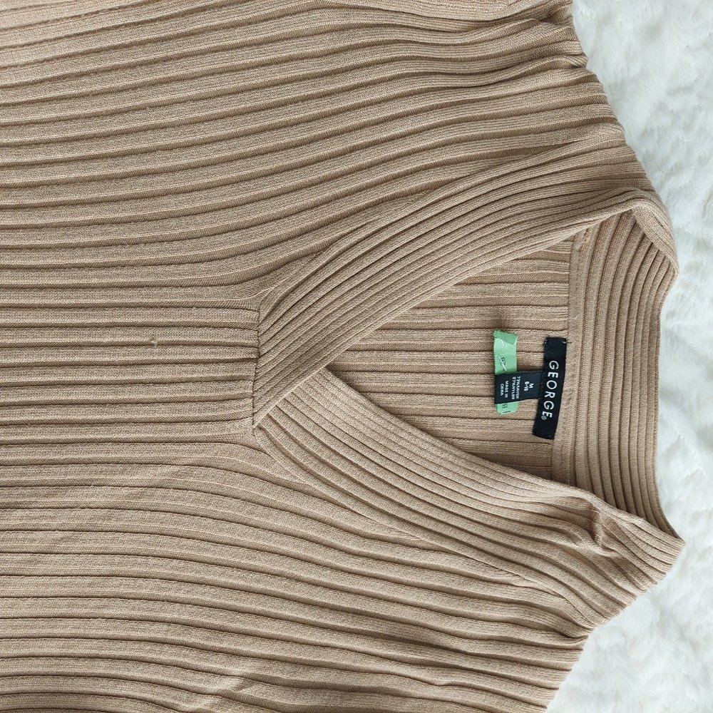 Sweater - Picture 2 of 3